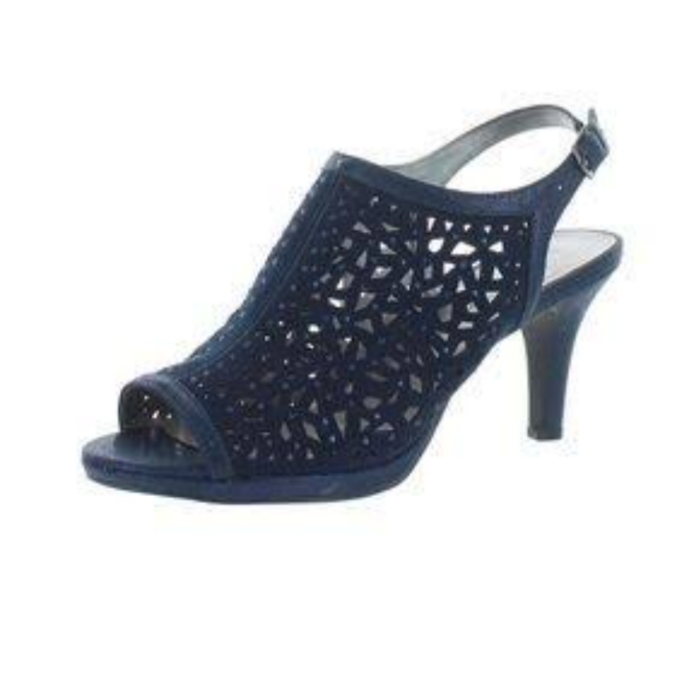 Heels - Picture 2 of 2